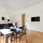 Rent 1 bedroom apartment of 50 m² in Paris