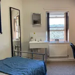 Rent 4 bedroom apartment in East Midlands