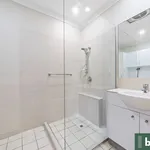 Rent 3 bedroom apartment in Greenslopes