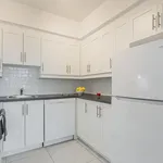 Rent 1 bedroom apartment in Montreal