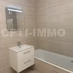 Appartement de 57 m² avec 3 chambre(s) en location à SAINTE-FOY-LES-LYON 