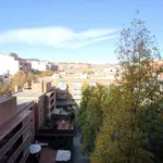 Rent a room of 120 m² in barcelona