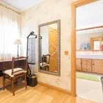 Alquilo 5 dormitorio casa de 690 m² en Madrid