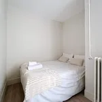 Rent 3 bedroom apartment of 87 m² in Paris