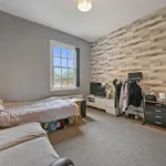 Rent 5 bedroom house in North West England