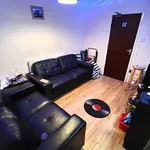 Rent 5 bedroom house in Swansea