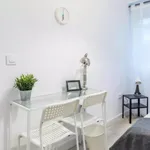 Rent 5 bedroom apartment in Valencia