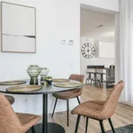 Rent 2 bedroom apartment of 936 m² in Barcelona