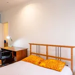 Rent a room in lisbon