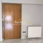 Rent 3 bedroom house of 200 m² in ΑΛΙΜΟΣ