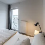 Miete 3 Schlafzimmer wohnung von 11 m² in Berlin