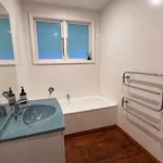 Rent 4 bedroom house in Wellington