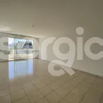 Rent 4 bedroom apartment of 92 m² in Rezé