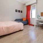 Rent 4 bedroom apartment in Valencia