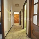 Rent 5 bedroom apartment of 95 m² in Genova