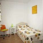 Rent 3 bedroom apartment in Seville