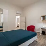 Rent a room of 75 m² in milan