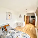 Rent a room in london