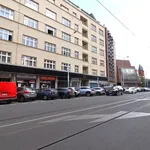 Pronajměte si 3 ložnic/e byt o rozloze 92 m² v smichov