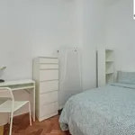 Rent 16 bedroom apartment in Lisbon