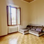 Rent 6 bedroom apartment of 180 m² in Firenze