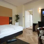 Rent 1 bedroom apartment of 33 m² in Stuttgart