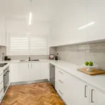 Rent 2 bedroom apartment in Wollongong