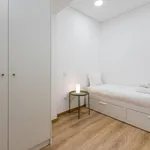 Rent 2 bedroom apartment in Porto