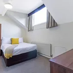 Rent 5 bedroom house in Leeds