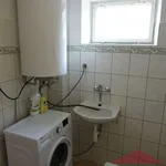 Pronajměte si 3 ložnic/e byt o rozloze 63 m² v Velhartice