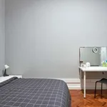 Rent a room in lisbon