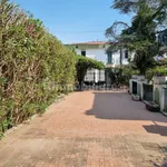 Rent 5 bedroom house of 150 m² in Laura