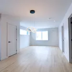 5 bedroom apartment of 1377 sq. ft in Sherbrooke