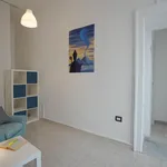 Rent 4 bedroom apartment in Naples