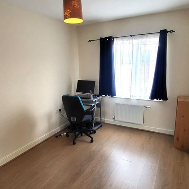 Town house to rent in Salamanca Court, Belle Isle LS10 Hunslet Carr