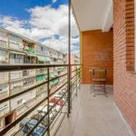 Rent a room of 100 m² in madrid