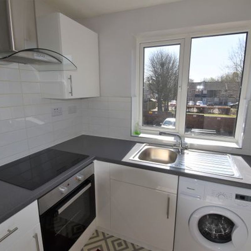 Flat to rent in Lords Wood, Welwyn Garden City AL7 Hall Grove