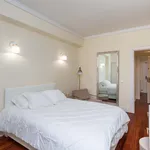 Rent a room of 250 m² in Lisboa