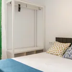 Rent 5 bedroom apartment in Barcelona