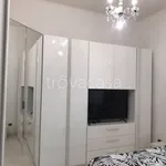 Rent 2 bedroom apartment of 90 m² in Napoli