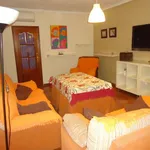 Rent a room of 105 m² in cordoba