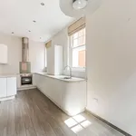 Rent 4 bedroom flat in London