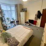 Rent 6 bedroom flat in Wales