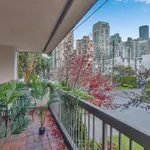 Appartement de 828 m² avec 3 chambre(s) en location à Vancouver