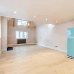 Rent 3 bedroom flat in Brighton