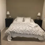 Rent 4 bedroom apartment in Barcelona