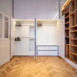 Rent 4 bedroom apartment in Capital City of Prague