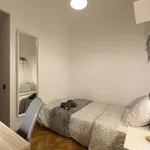 Rent a room of 100 m² in barcelona