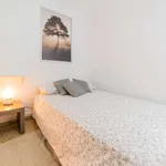 Rent a room of 150 m² in valencia