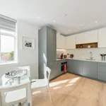 Rent 2 bedroom flat in London